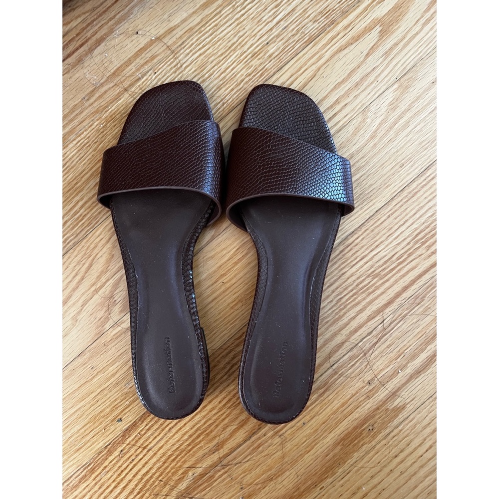 EUC Reformation Brown Crocodile Flats Sz 8